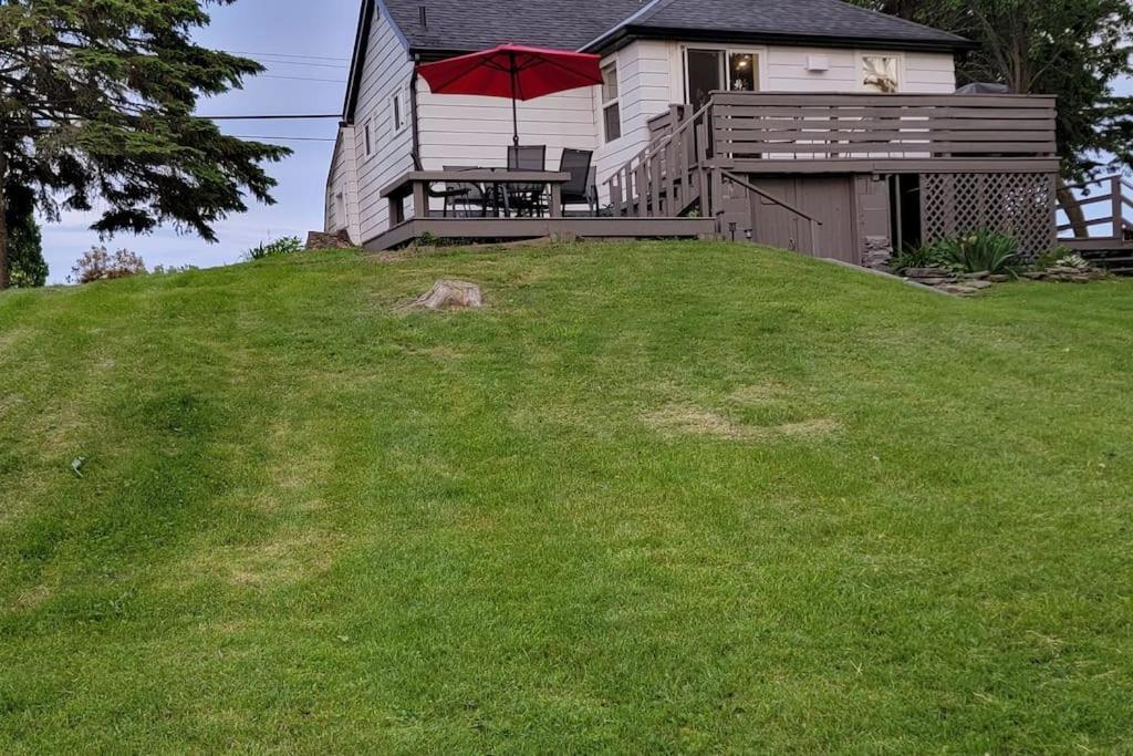 Tranquil Retreat In Edward County Demorestville